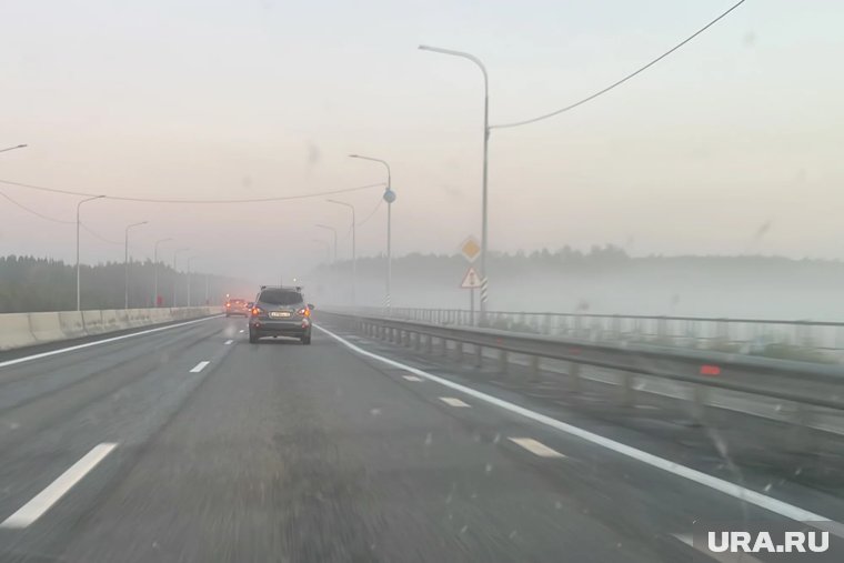 В Челябинской области из-за непогоды перекрыли участок трассы М5 для большегрузов