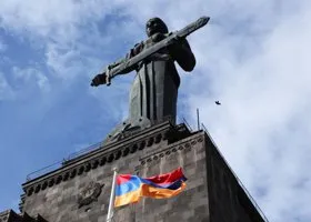 Оппозиционеры видят на посту премьер-министра задержанного архиепископа