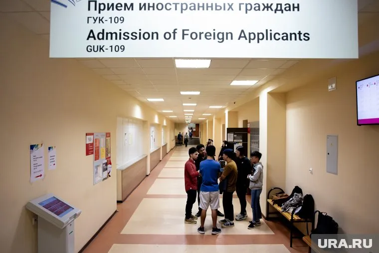Нужно пересмотреть квоты на иностранных студентов