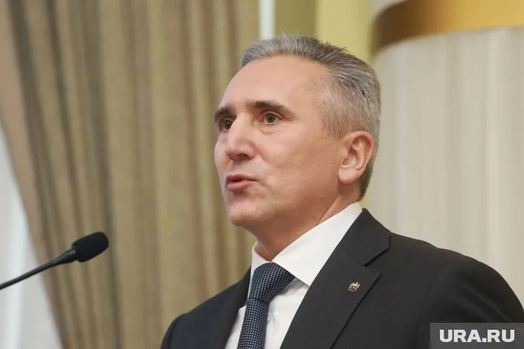 Александр Моор выступает с посланием к облдуме 24 ноября