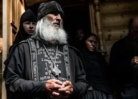 Религиовед возмущен «маскарадом» опального отца Сергия в СИЗО