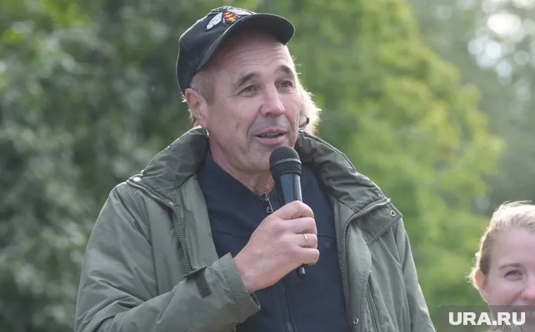 Дмитрий Соколов поругался с несколькими парнями в Екатеринбурге