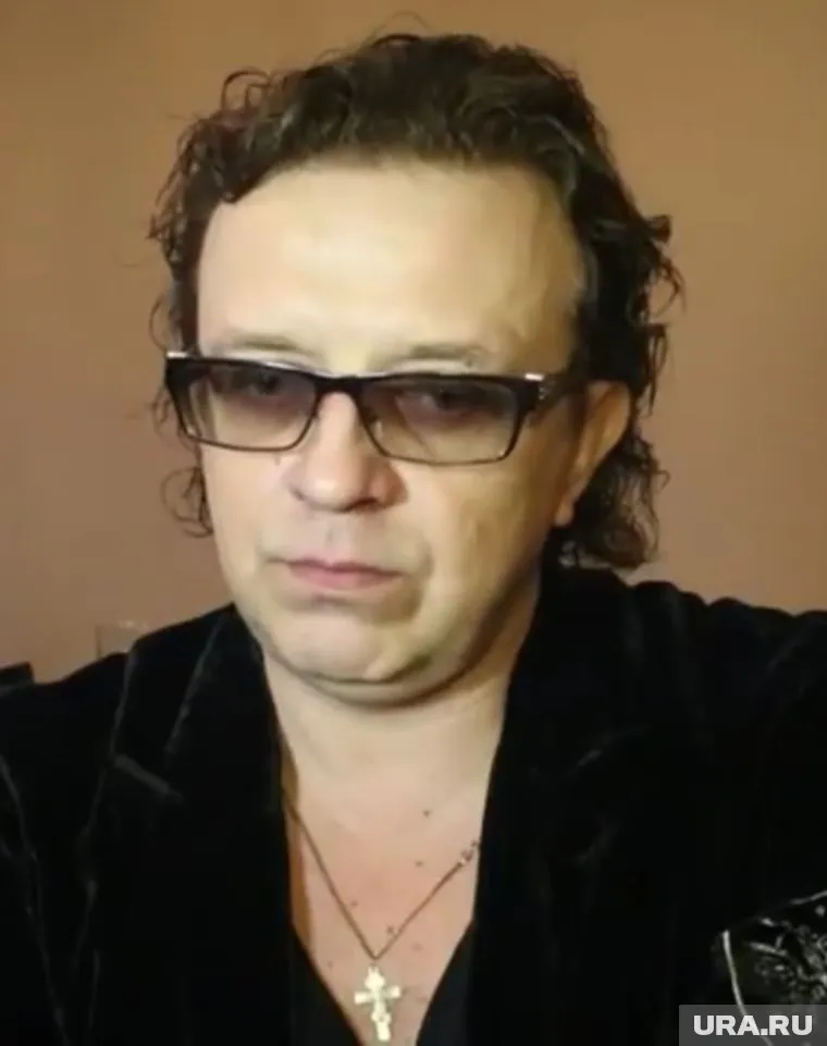 Поп-артисту сорвали гастрольный график полицейские в аэропорту Якутска