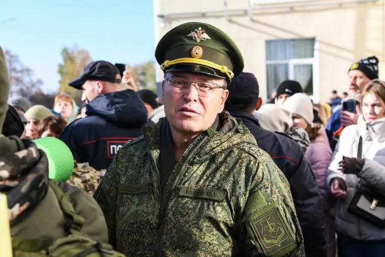 Отправление мобилизованных свердловчан из ДК Металлург. Свердловская область, Верхняя Пышма