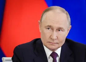 Путин отметил заслуги трех жителей Ямала