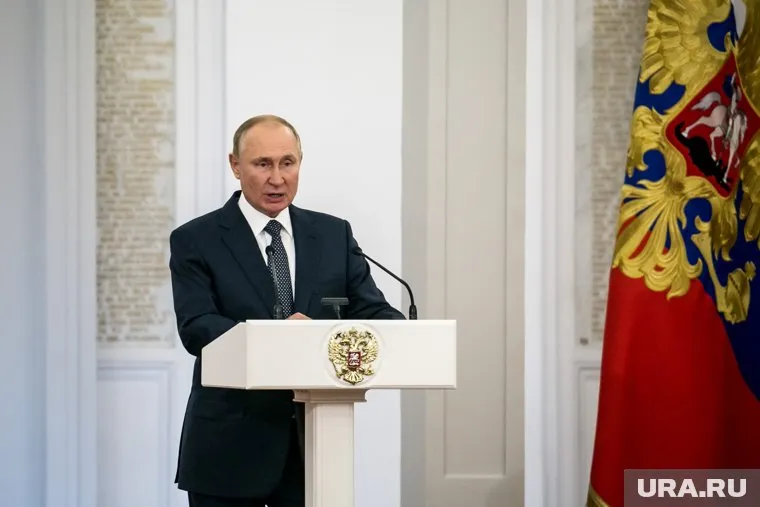 Владимир Путин сообщил о планах повысить довольствие правоохранителей