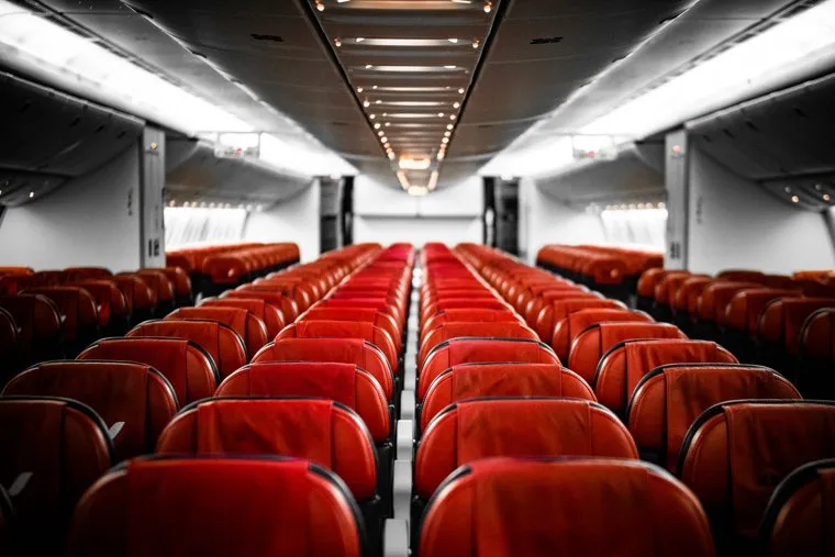 Флагманский самолет Boeing 777-300ER авиакомпании «AZUR air». Екатеринбург