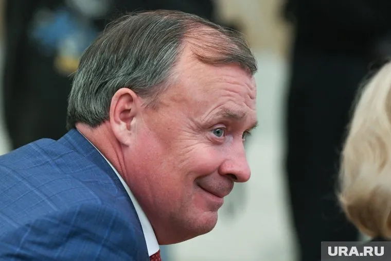 С главами обеих структур Алексей Орлов имеет прямой контакт