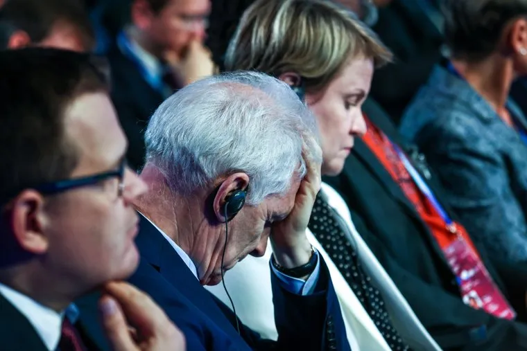 Владимир Путин на пленарной сессии Валдайского дискуссионного клуба. Сочи