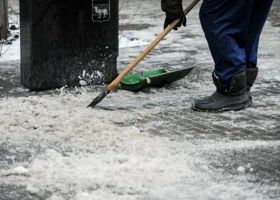 Челябинские компании остались без дворников