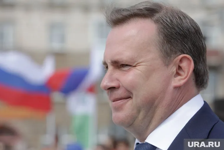Владислав Пинаев вручил знаки «Почетный гражданин города» шестерым тагильчанам (фото из архива)