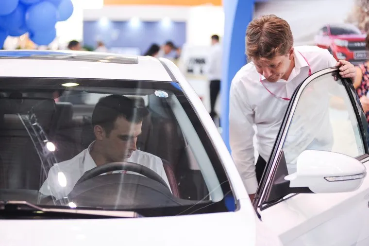 ИННОПРОМ-2016. Первый день. Майорова. Перезалито. Екатеринбург