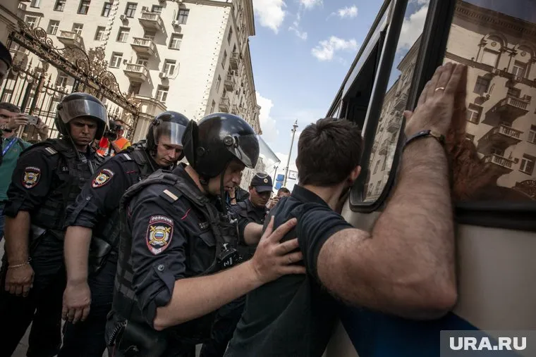 Участники массовых беспорядков отправились в колонию