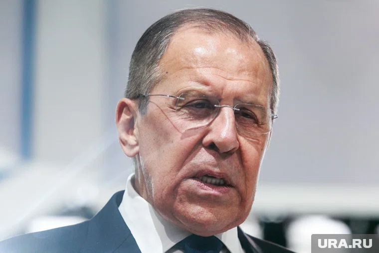 По словам главы МИД РФ, попытки сбить летающие объекты в РФ приведут к серьезным последствиям