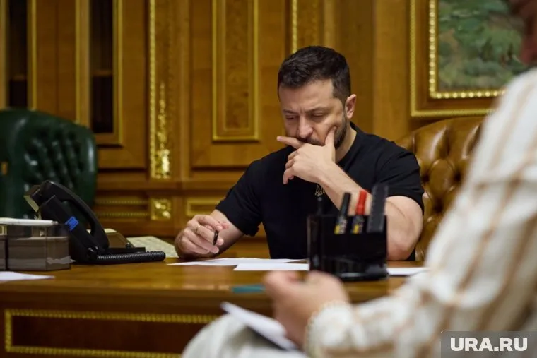 Зеленский дал заднюю по закону о НАБУ