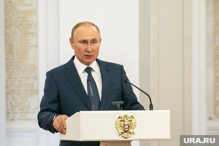 Президент России поздравил граждан с праздником Рождества