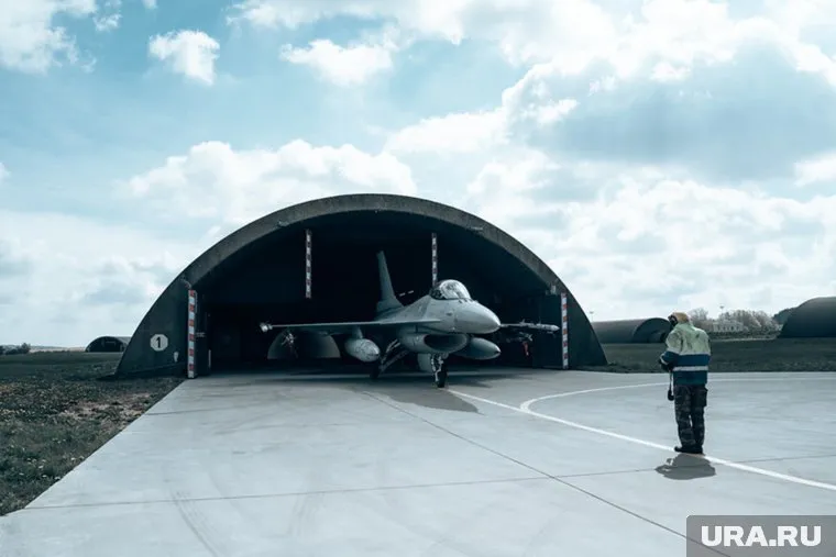 F-16 считают избыточной помощью Украине