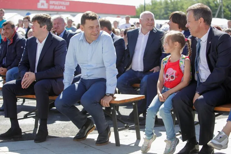 Губернатор на ярмарке в Ирбите. Свердловская область