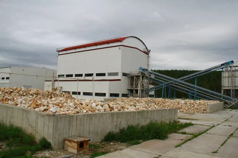 АО "Полярный Кварц": рудник Додо, завод первичного обогащения Усть-Пуйва, Полярный кварц