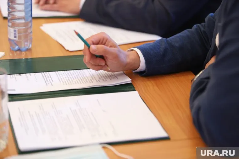 Власти ХМАО обсуждают законопроект, запрещающий продажу энергетиков детям