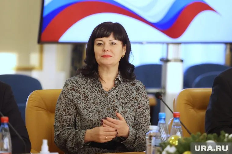 Светофор на перекрестке улиц Бурова-Петрова — Куйбышева отрегулируют, несмотря на некритичную ситуацию на данном участке