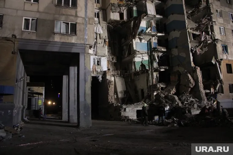 Жильцов соседних подъездов отселят на время работ