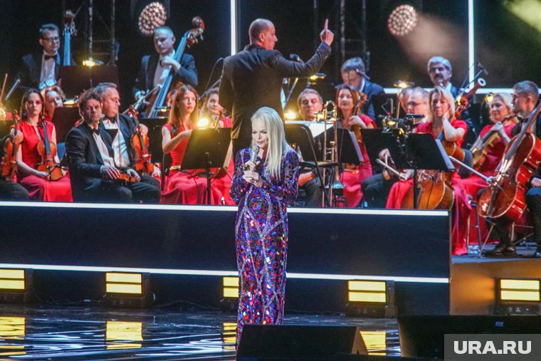 Лариса Долина 12 лет не платила налоги за свой тайный дворец в Подмосковье, пишут telegram-каналы