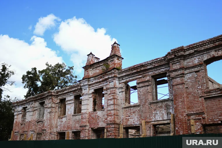 Дом открыли на деньги благотворителя Давыдовского