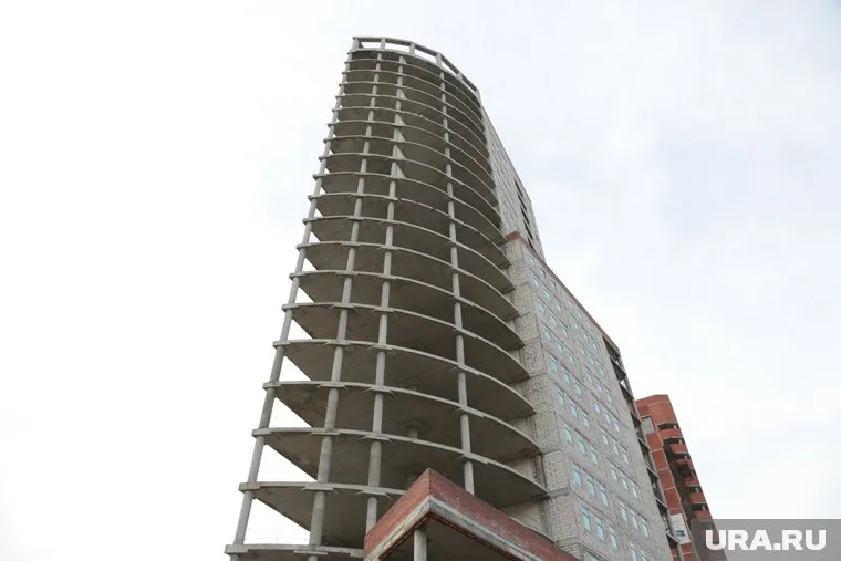 Здание не было достроено из-за банкротства застройщика