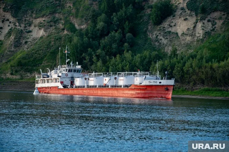 Норвегия отказалась спасать российских моряков затонувшего судна, так как им на помощь уже направлялось испанское судно, заявил судовладелец в Осло (архивное фото)