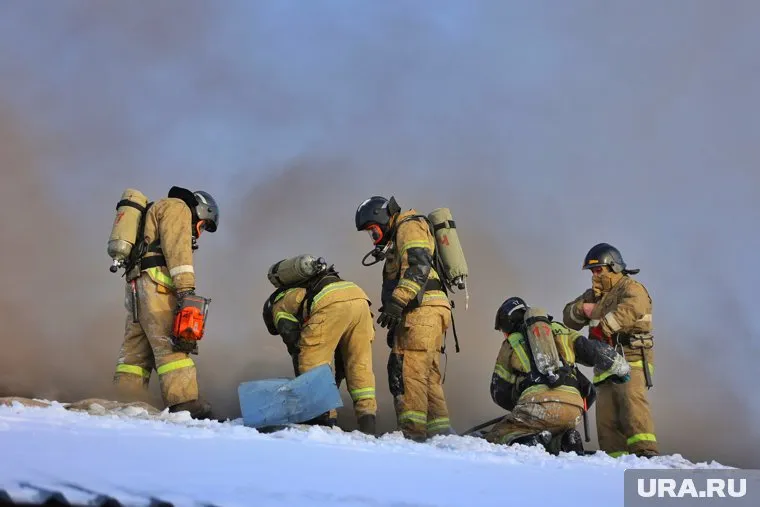 Возгорание в городе Арамиль произошло на площади три тысячи квадратных метров
