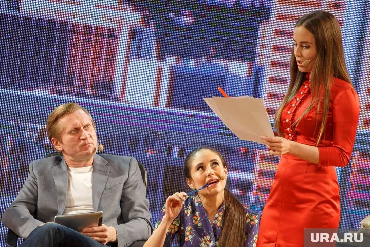 Их ждет опасная азартная игра с осужденными