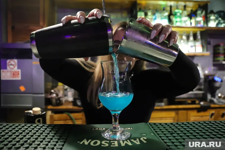 Итоги конкурса профмастерства среди барменов и официантов подвели на Ямале