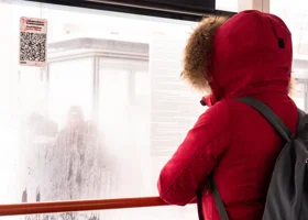 Из автобуса №2 в Перми выгнали пассажиров: водитель объяснил поступок пробками