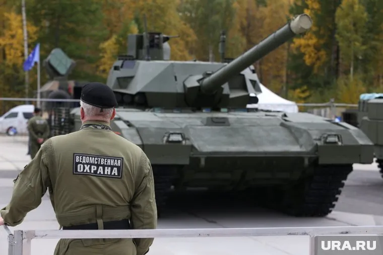 Рассуждать о танке «Армата» принялись те, кто его никогда не видел