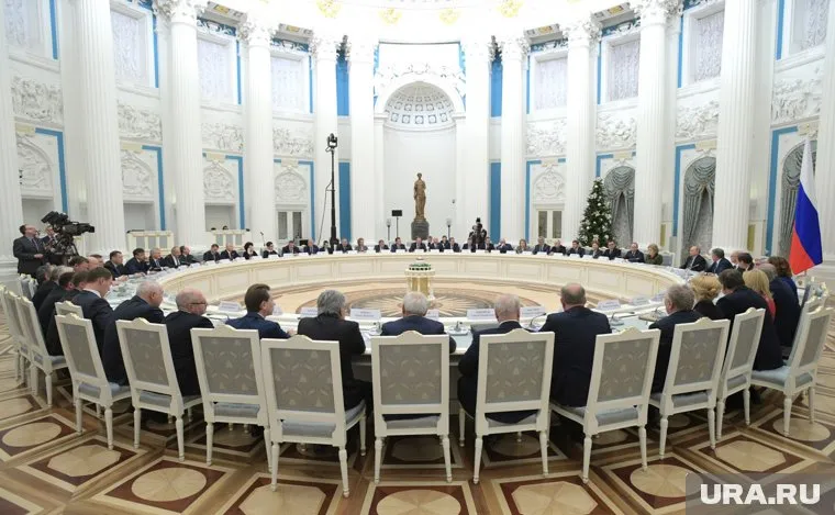 Сенатор Николай Федоров может покинуть Совет Федерации
