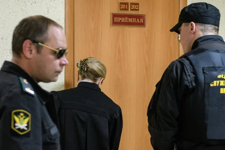 Суд по подросткам: мера пресечения. Свердловская область, Берёзовский