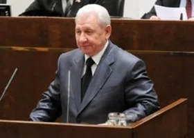 Первый губернатор Филипенко приехал в ХМАО на юбилей округа