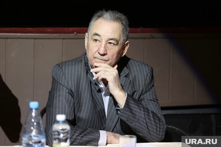 Бывший курганский губернатор Богомолов встретился с соратниками