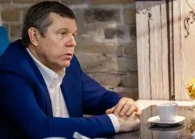 Компанию барда Новикова лишают огромных активов на уральской Рублевке