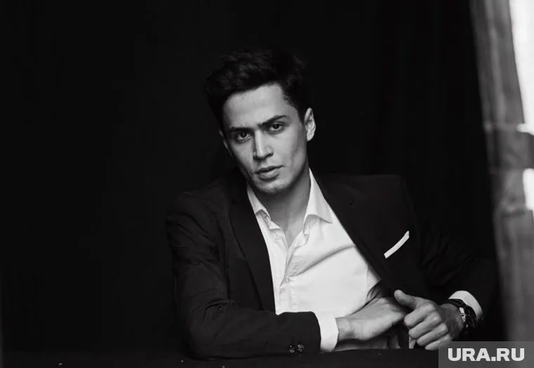 Эльнур Ханкишиев в родном Сургуте пока не сильно известен — в Шанхае он работал моделью