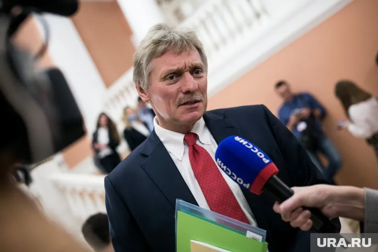 Полномочия губернаторов по увольнению мэров городов в Кремле могут прокомментировать после принятия соответствующего закона, сказал URA.RU пресс-секретарь президента РФ Дмитрий Песков