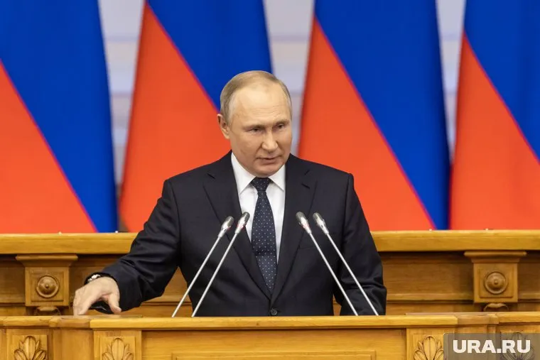 Президент РФ Владимир Путин обозначил установки по развитию Донбасса и поддержке жителей