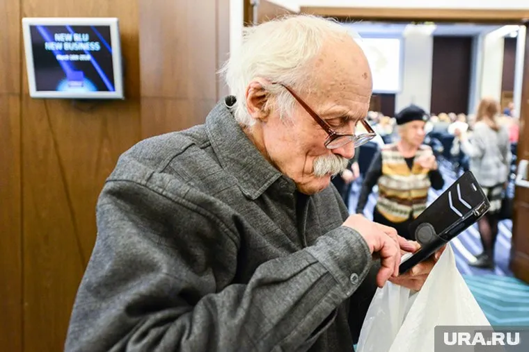 Роскошные дворцы Пенсионного фонда уже давно стали притчей во языцех у тех, кто оформляет пенсии