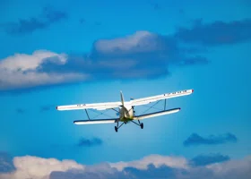 Shot: самолет совершил жесткую посадку в аэропорту Архангельской области