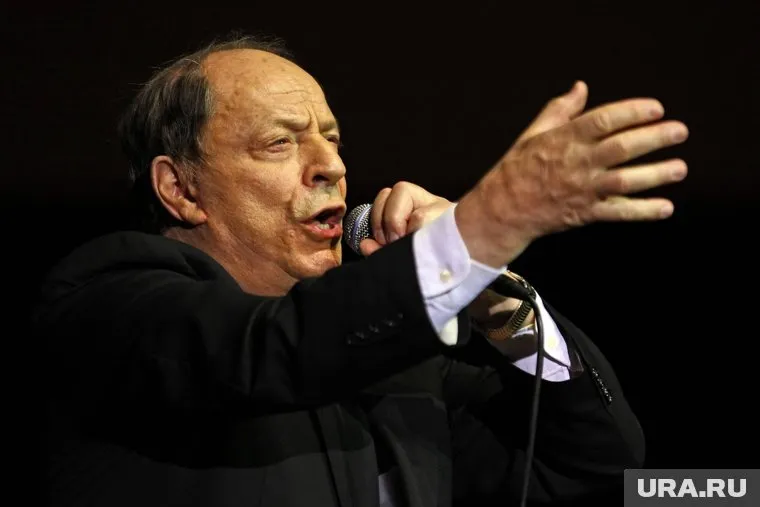 Дюмон скончался в 95 лет