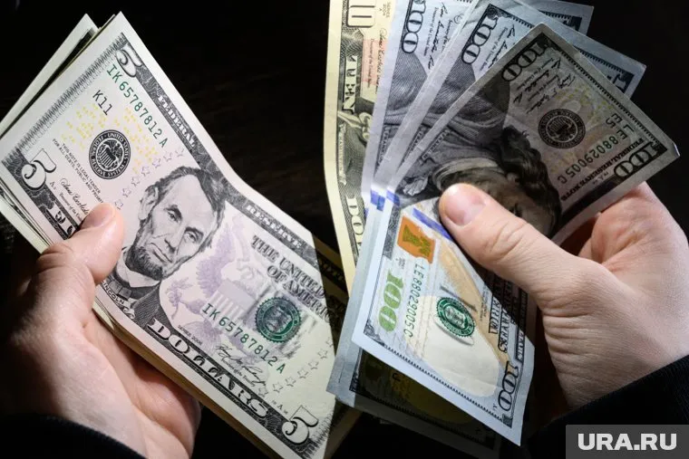 Российские олигархи потеряли 8,339 млрд долларов после признания ДНР и ЛНР