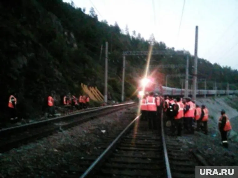 Восстановительные работы на аварийном участке были завершены уже в сумерках