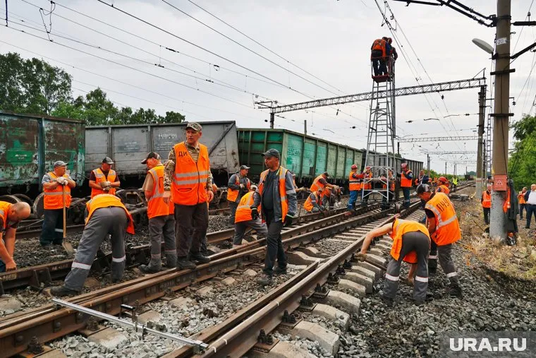 Опрокинуты оказались пустые вагоны