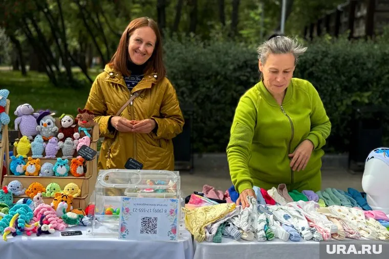 Китайские артисты поразили мастерством курганцев